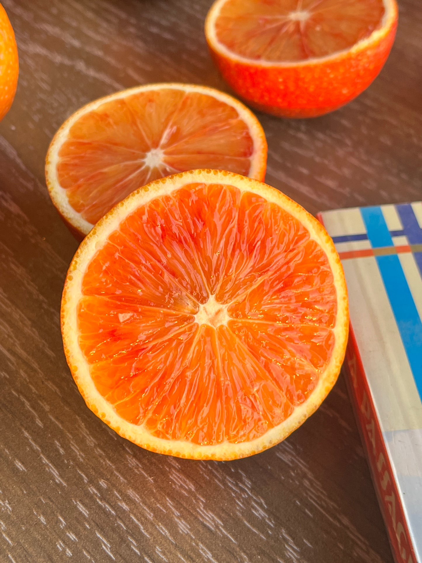 Farm Fresh Red Blood Oranges - 100% Juicy - Limited Season Stock - Fruitofy